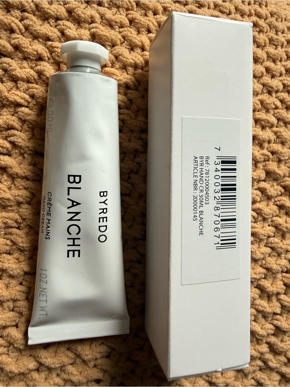 Byredo Blanche Moisturizing Hand Cream — White